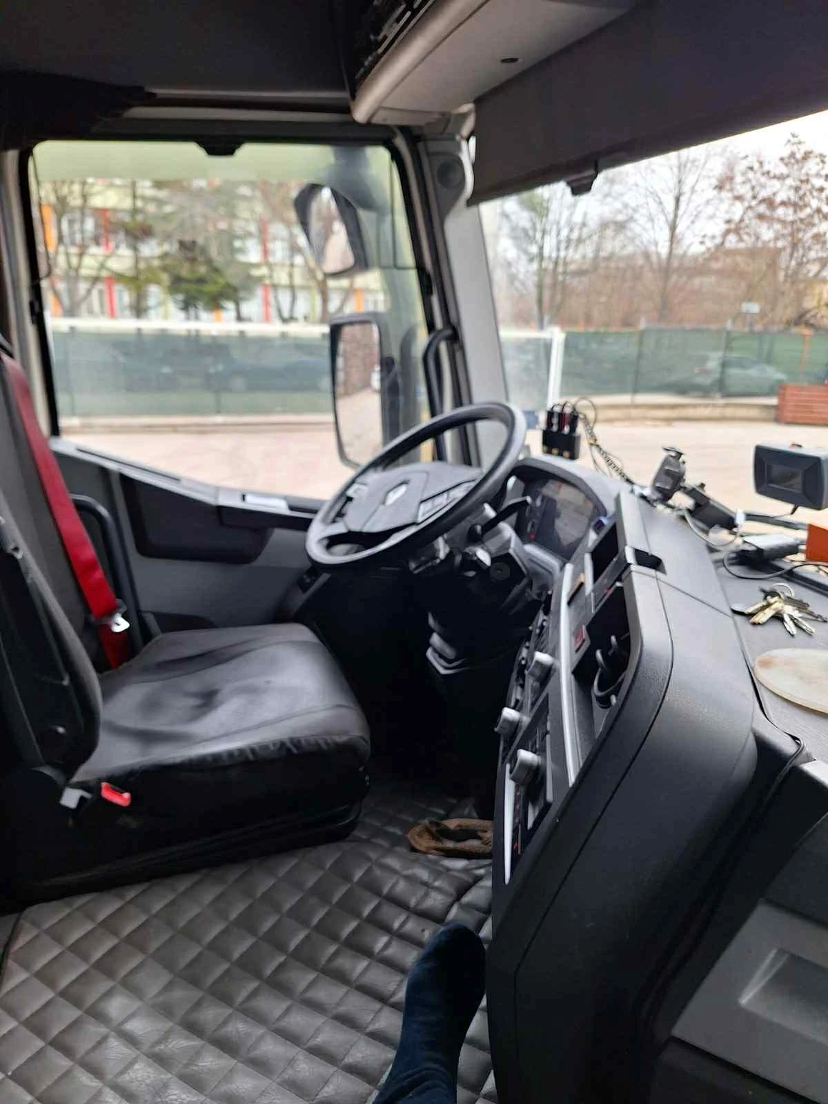 Renault T Mega - изображение 8