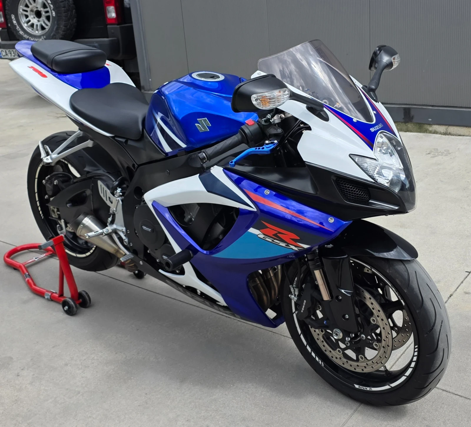 Suzuki Gsxr K7 750