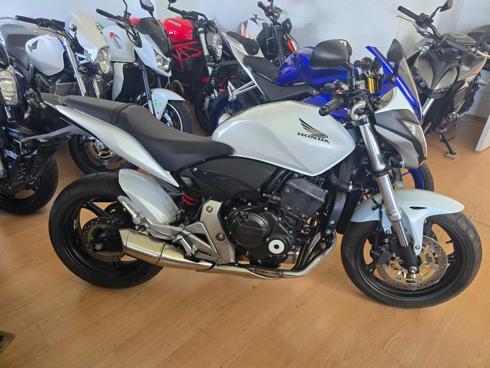Honda Hornet 600 2030km.!!!!! , снимка 2 - Мотоциклети и мототехника - 55162170
