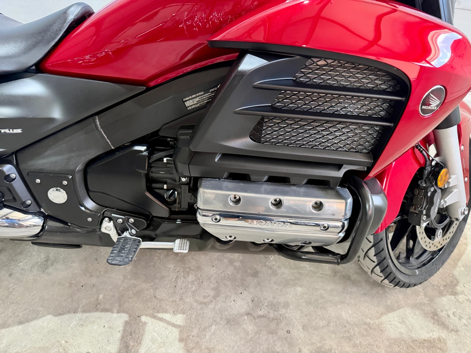 Honda Valkyrie 1800 ABS, снимка 11 - Мотоциклети и мототехника - 55581383