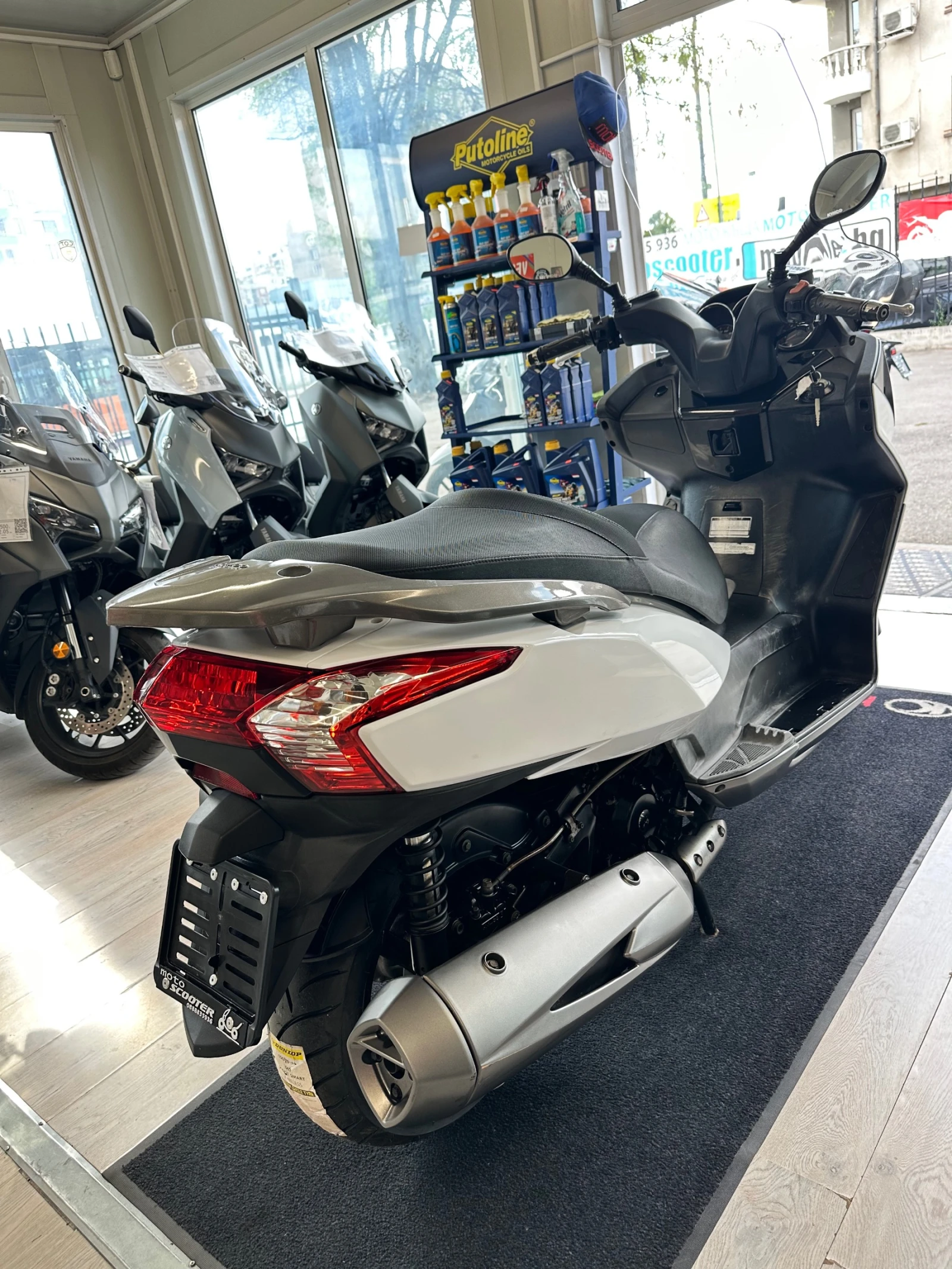 Kymco Downtown 300i 06.2010г., снимка 7 - Мотоциклети и мототехника - 55902637