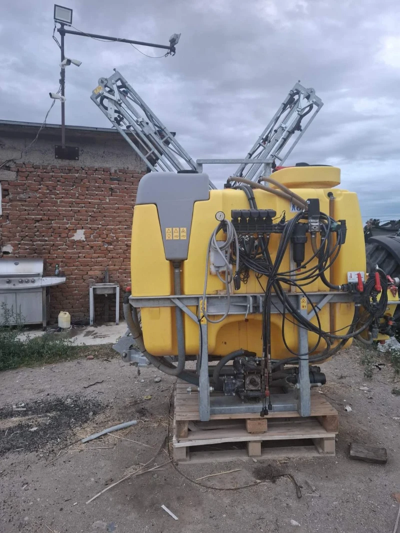 Пръскачка Друга марка, снимка 4 - Селскостопанска техника - 52873435