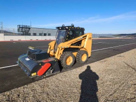 Мини челни товарачи Друга CASE 430, снимка 1