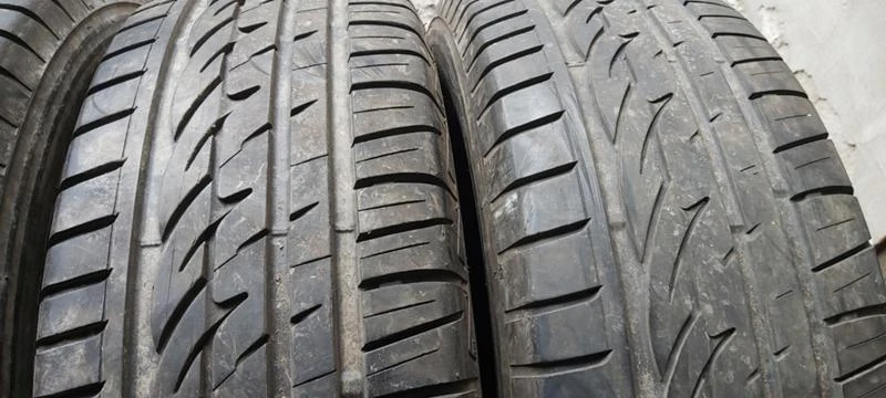 Гуми Зимни 225/70R16, снимка 4 - Гуми и джанти - 31140757