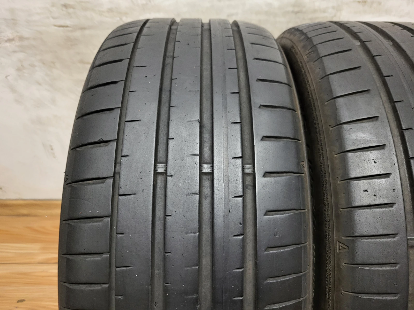 Гуми Летни 265/35R18, снимка 3 - Гуми и джанти - 54530296
