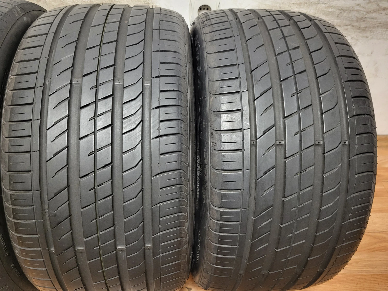 Гуми Летни 265/35R18, снимка 4 - Гуми и джанти - 54530296