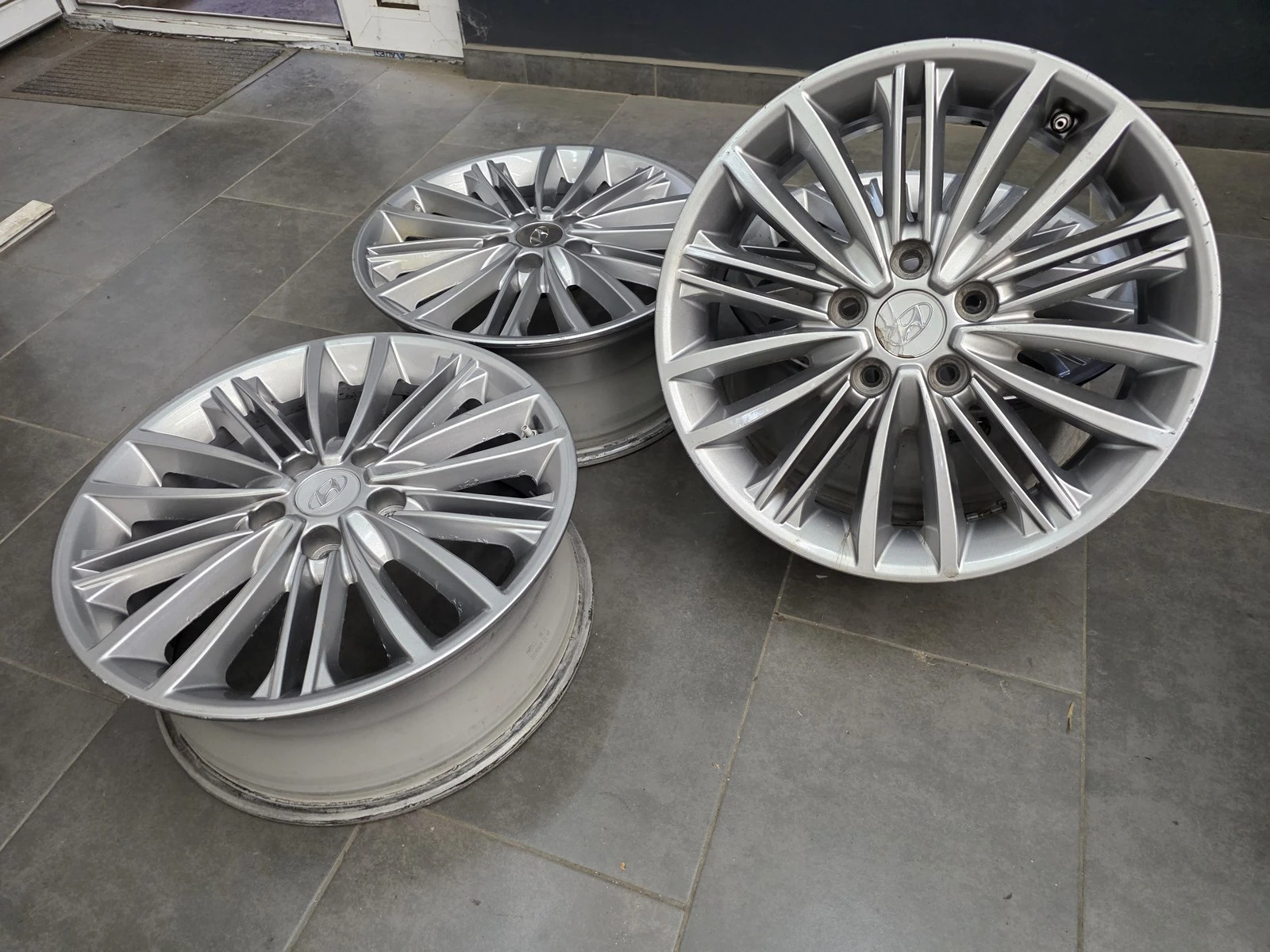 Джанти за Hyundai, снимка 2 - Гуми и джанти - 56718214