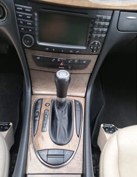 Mercedes-Benz E 500 AMG Pack Harman Kardon/Memory/Navi/BiXenon, снимка 8