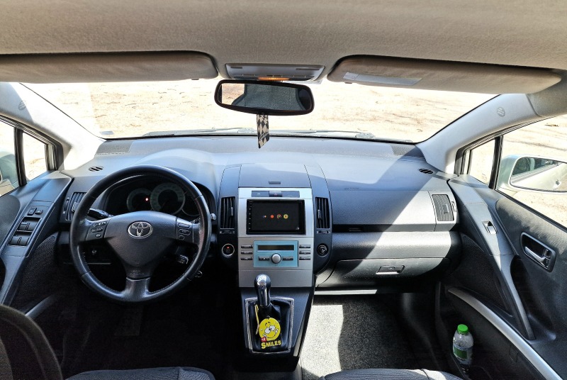 Toyota Corolla verso 1.6 110, снимка 7 - Автомобили и джипове - 45130288
