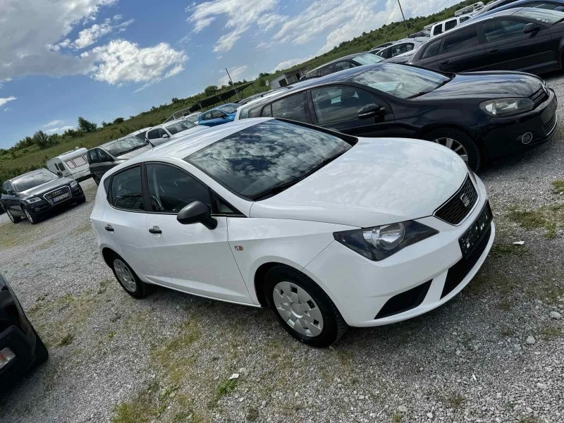 Seat Ibiza 1.2i VIVA, снимка 9 - Автомобили и джипове - 47009441