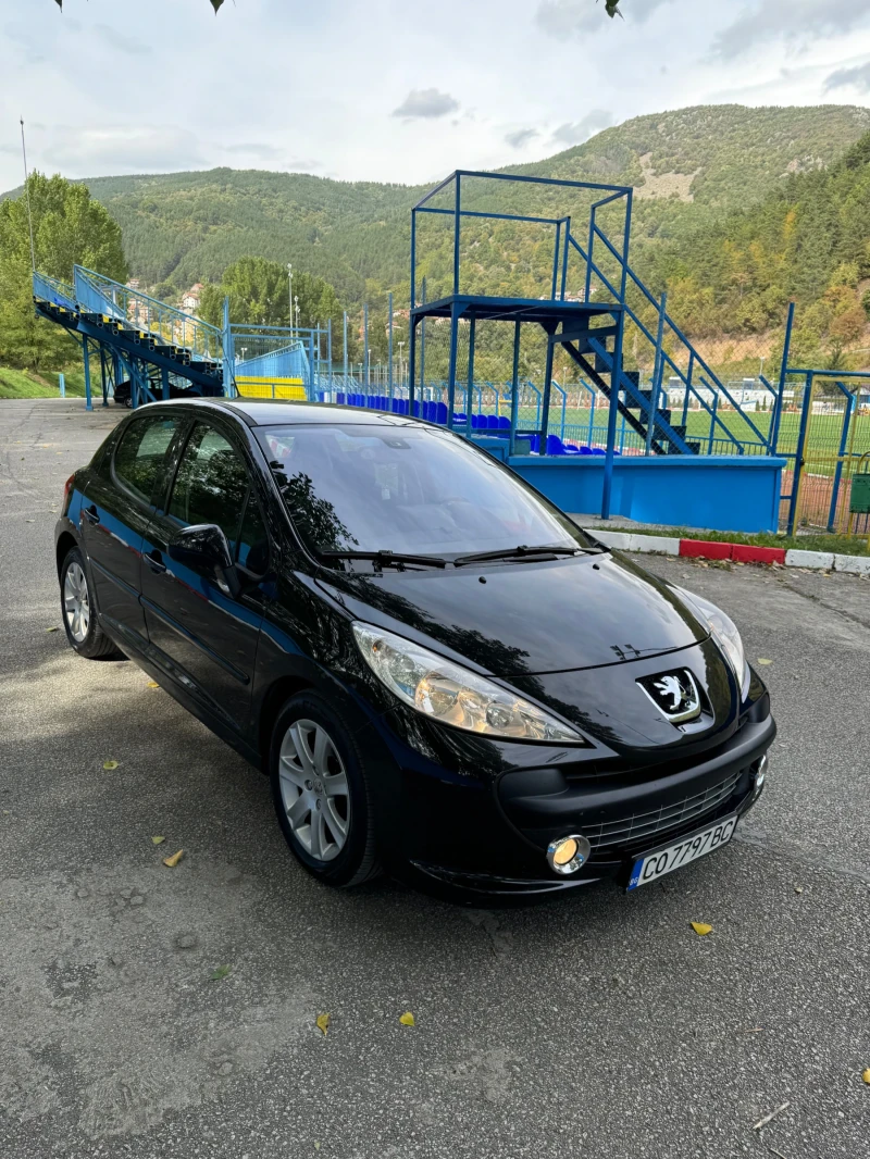 Peugeot 207 1.6 Navi/Camera, снимка 2 - Автомобили и джипове - 47461315