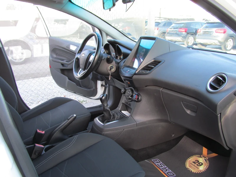 Ford Fiesta NAVI/KAMERA/СОБСТВЕН ЛИЗИНГ, снимка 11 - Автомобили и джипове - 48065276