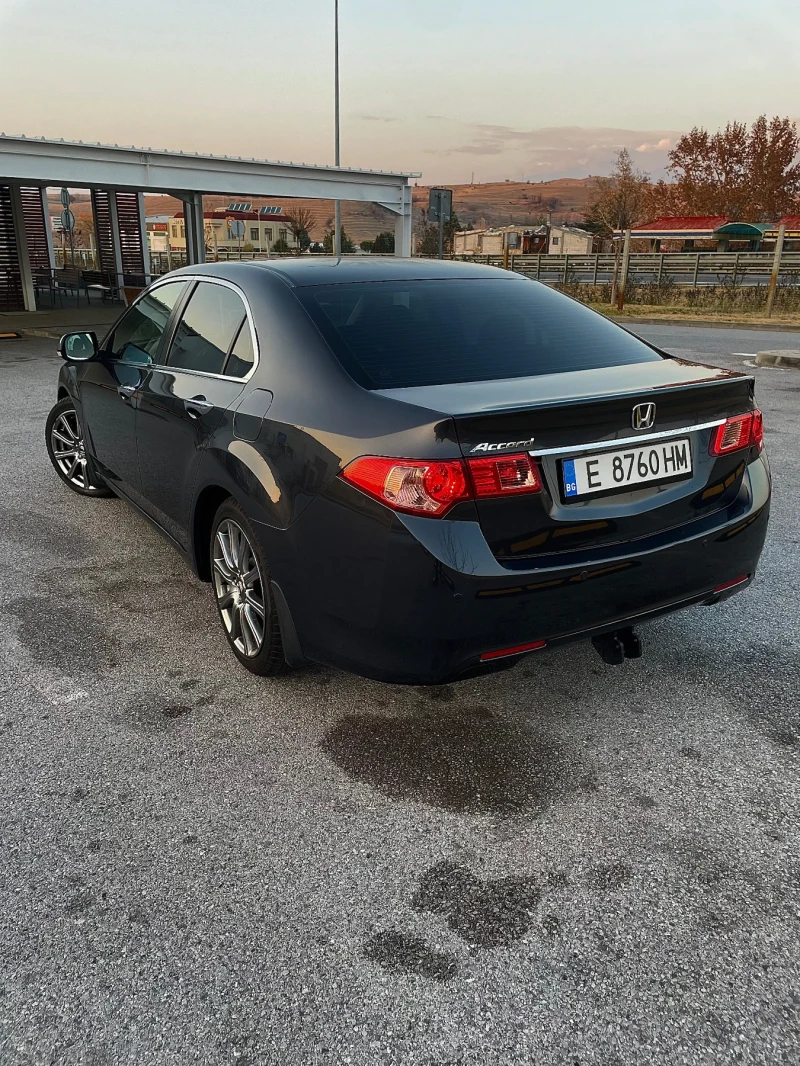 Honda Accord 2.2i-dtec * AUTOMAT* * FACELIFT* * LED* , снимка 17 - Автомобили и джипове - 48146192