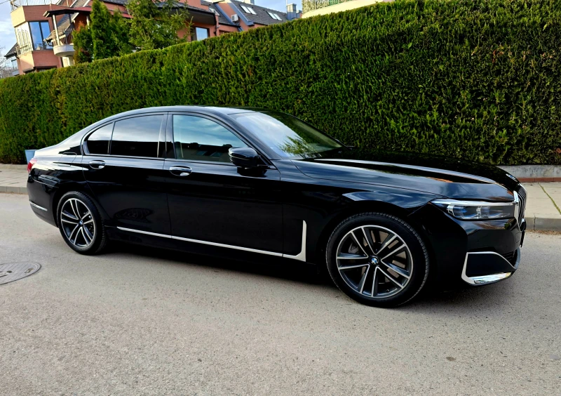 BMW 750 facelift, X-drive, снимка 8 - Автомобили и джипове - 49497735