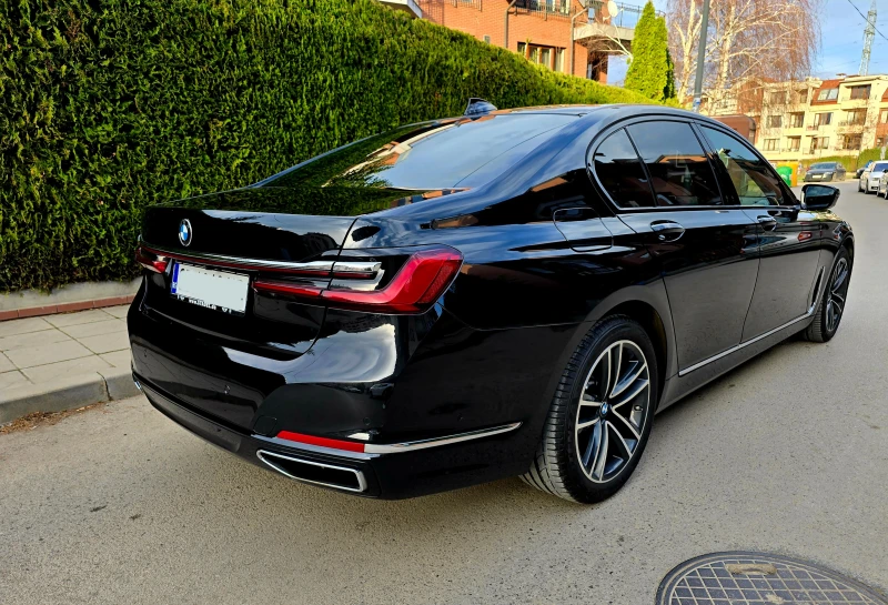 BMW 750 facelift, X-drive, снимка 6 - Автомобили и джипове - 49497735