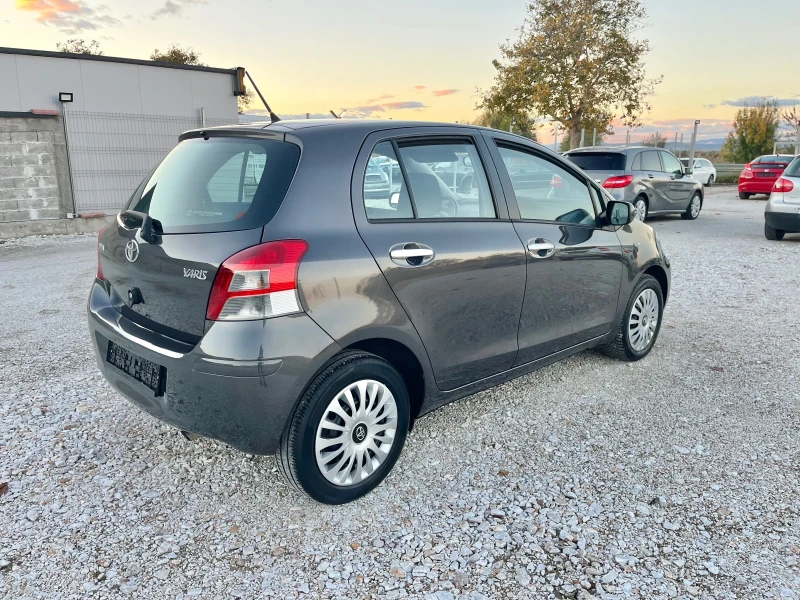 Toyota Yaris 1.3 ГАЗ, снимка 5 - Автомобили и джипове - 52214058