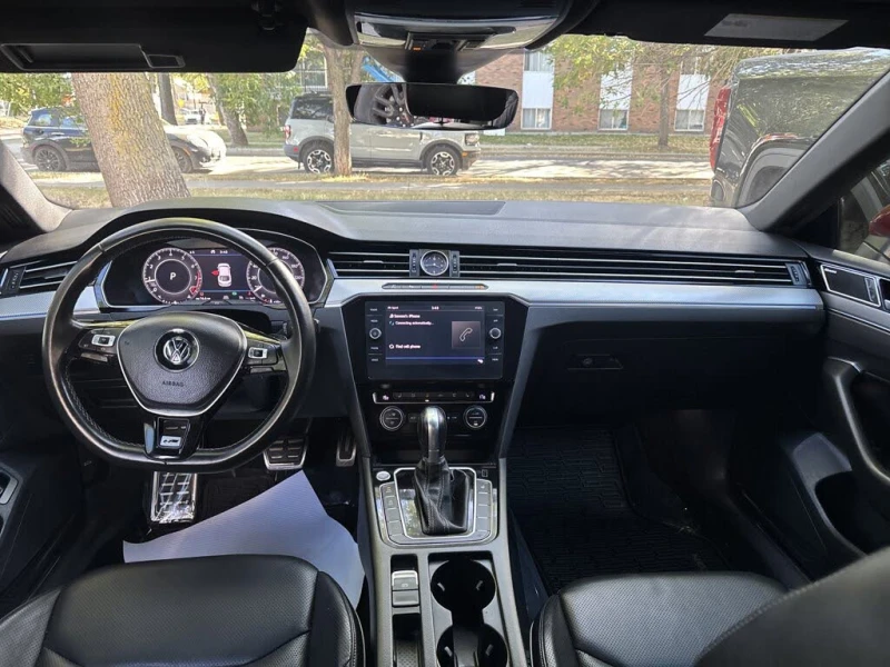 VW Arteon SEL R-Line* АвтоКредит* (ЦЕНА ДО БГ), снимка 9 - Автомобили и джипове - 52553631