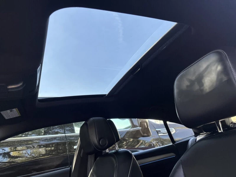 VW Arteon SEL R-Line* АвтоКредит* (ЦЕНА ДО БГ), снимка 10 - Автомобили и джипове - 52553631