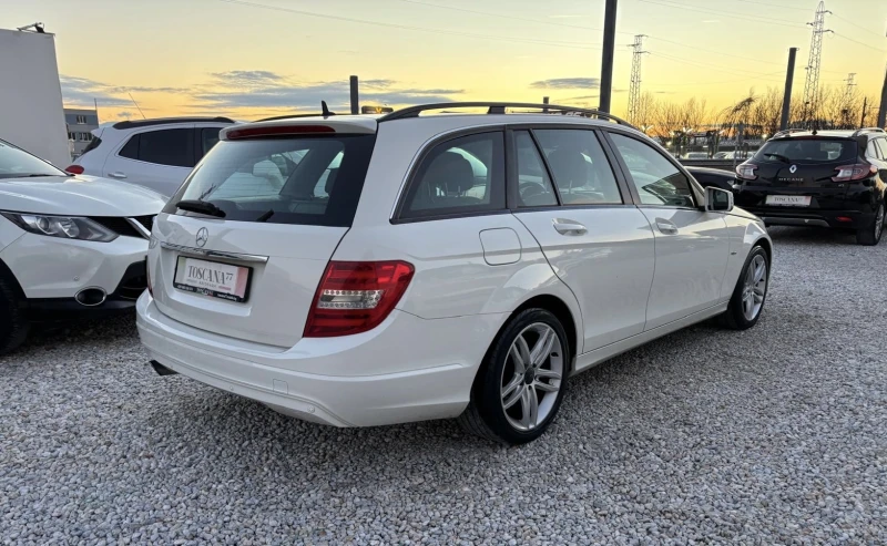 Mercedes-Benz C 220 cdi* Avantgarde* Navi* Лизинг, снимка 4 - Автомобили и джипове - 52906105
