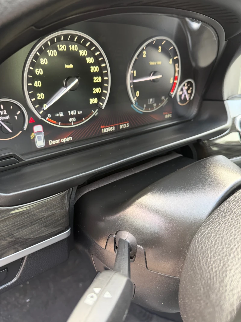 BMW 530 d xdrive с Вакум на Вратите 258кония 3.0d Панорама, снимка 12 - Автомобили и джипове - 52913121