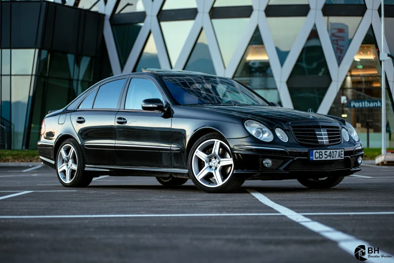 Mercedes-Benz E 500 Avantgarde AMG Pack 4-matic, снимка 3 - Автомобили и джипове - 53050087