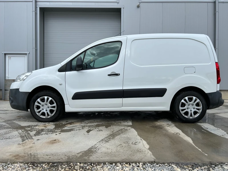 Peugeot Partner 1.6HDi/90 K.C./КЛИМАТИК / 3 МЕСТА, снимка 4 - Автомобили и джипове - 53057044