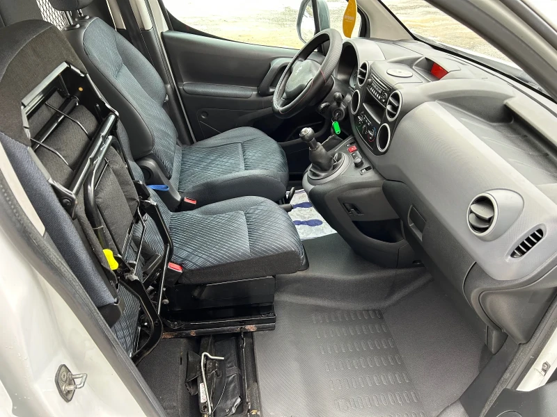 Peugeot Partner 1.6HDi/90 K.C./КЛИМАТИК / 3 МЕСТА, снимка 10 - Автомобили и джипове - 53057044