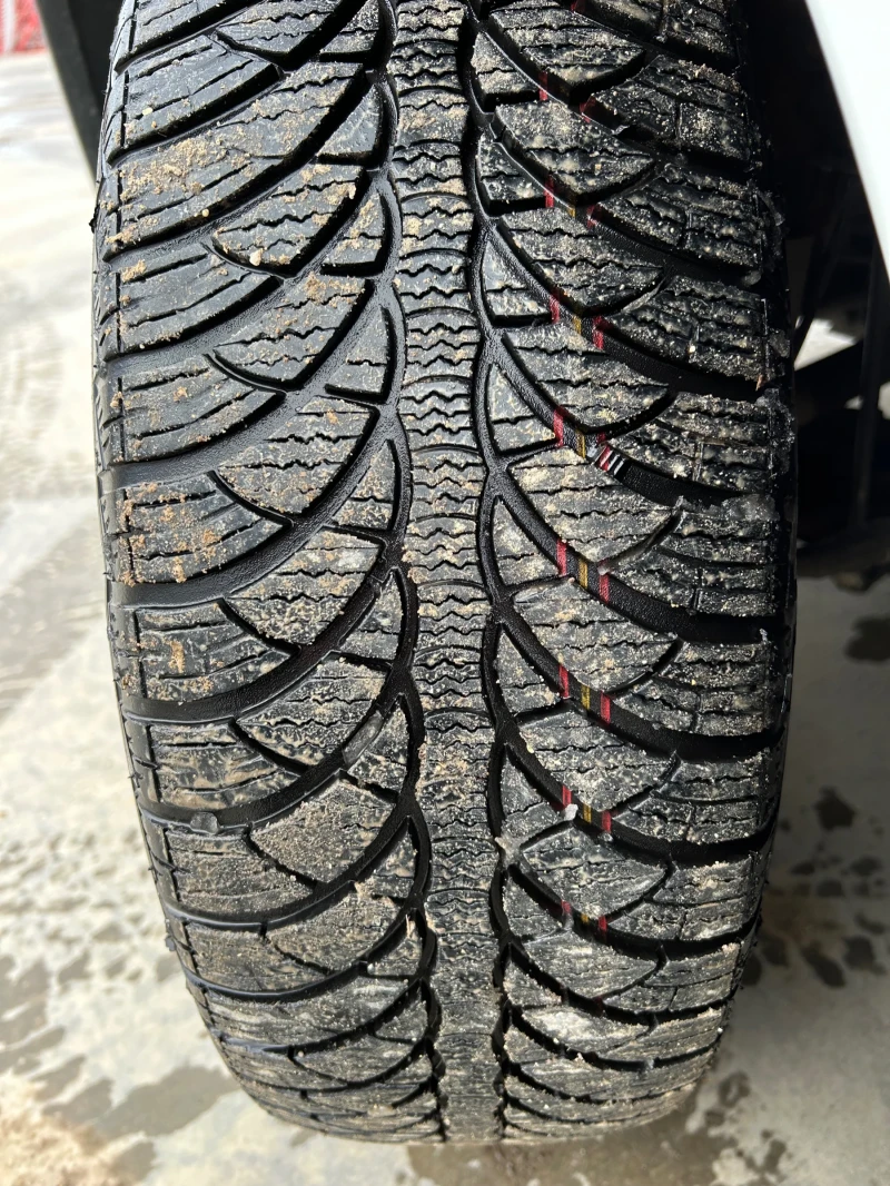 Peugeot Partner 1.6HDi/90 K.C./КЛИМАТИК / 3 МЕСТА, снимка 17 - Автомобили и джипове - 53057044