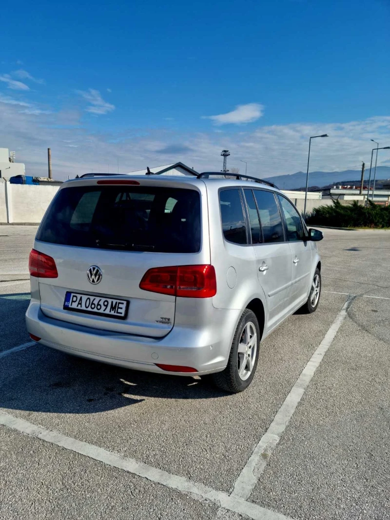 VW Touran 1.6 TDI, снимка 4 - Автомобили и джипове - 53121602