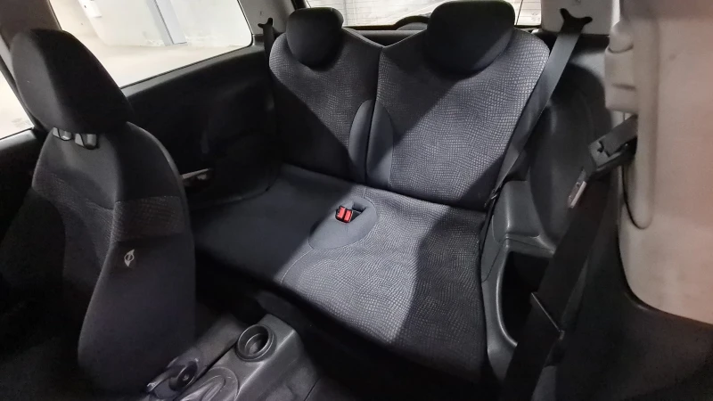Mini Cooper 1.6, снимка 13 - Автомобили и джипове - 53599249