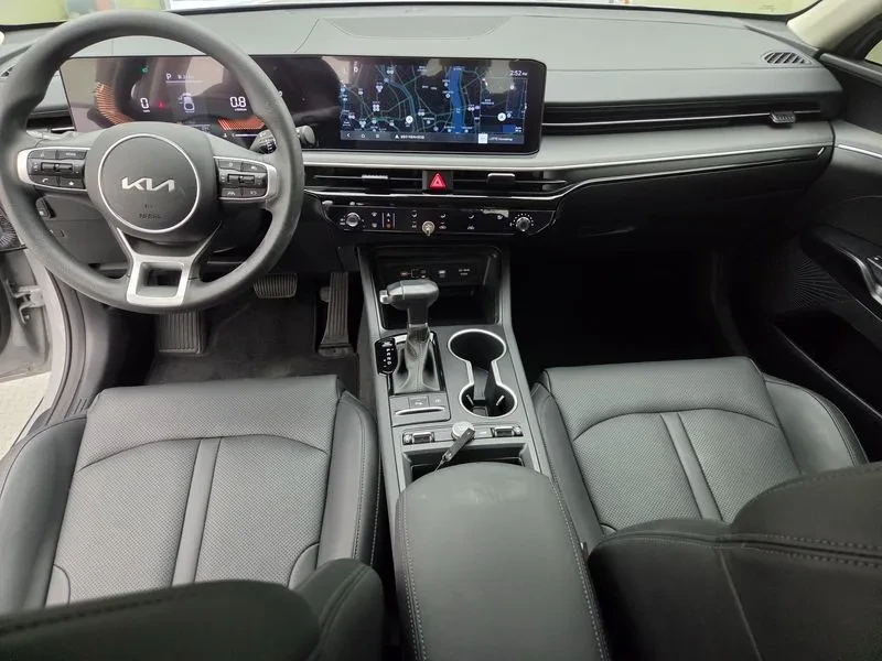 Kia K5 3Rd Generation 2.0 Lpi Trendy , снимка 7 - Автомобили и джипове - 56560009