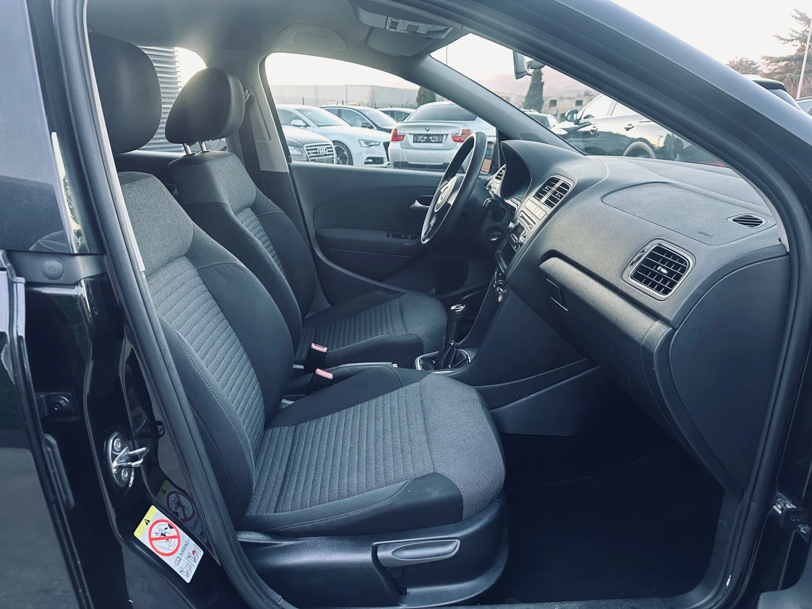 VW Polo 1.6 TDI  | Mobile.bg   15