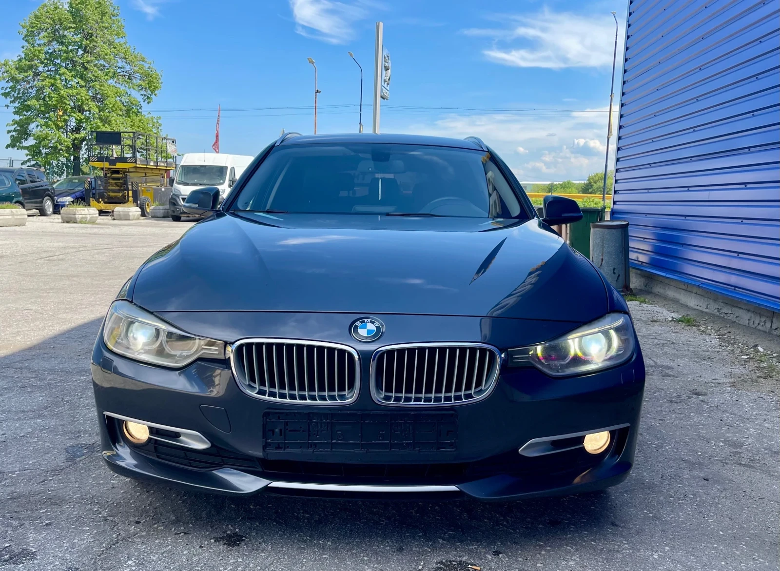 BMW 320 320D Navi, Xenon, Avtomat - изображение 2