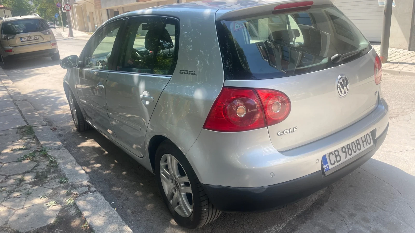 VW Golf 5 с ГАЗ - изображение 4