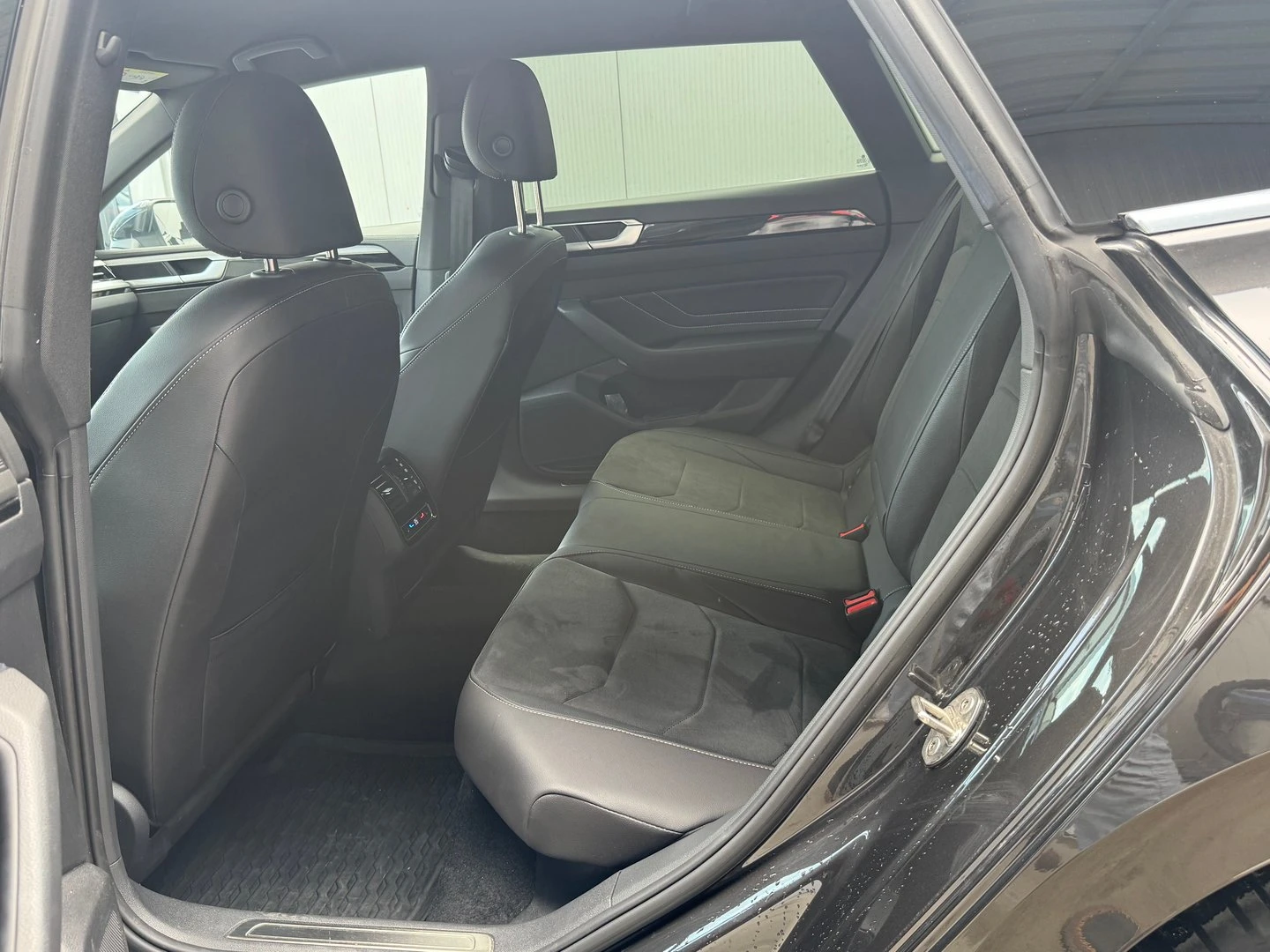 VW Arteon R-Line 2.0 TDI SCR DSG | Mobile.bg � ����������� 6