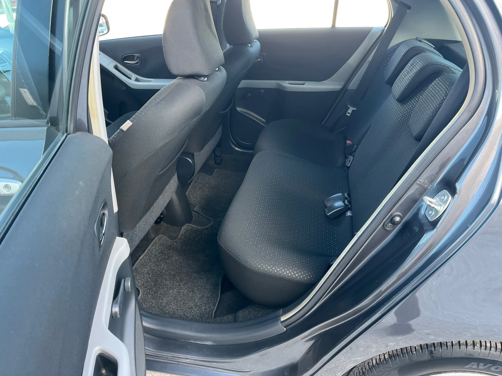 Toyota Yaris 1.3 ГАЗ | Mobile.bg — изображение 9