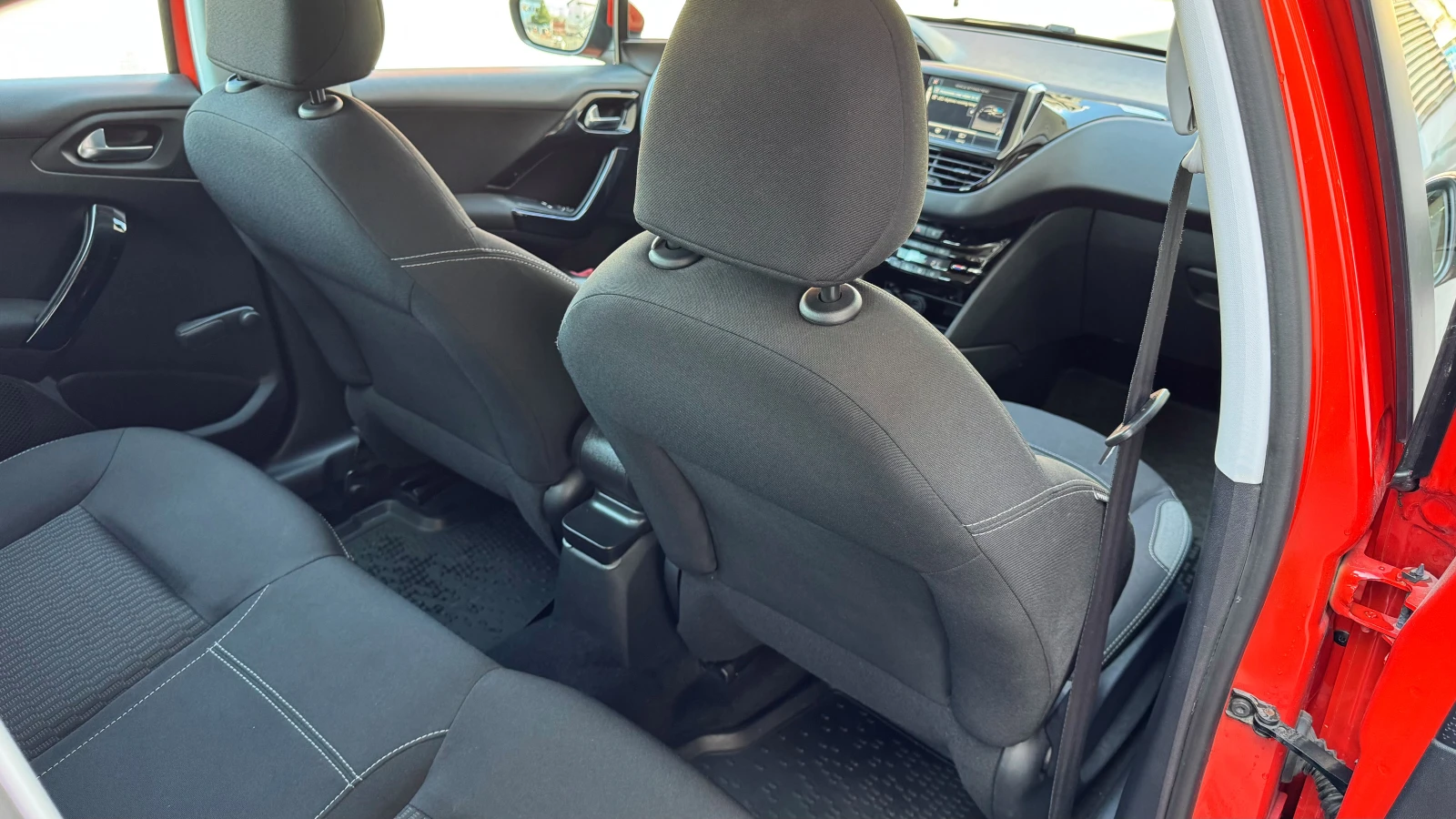 Peugeot 208 НОВ ДВИГАТЕЛ, снимка 8 - Автомобили и джипове - 53346153