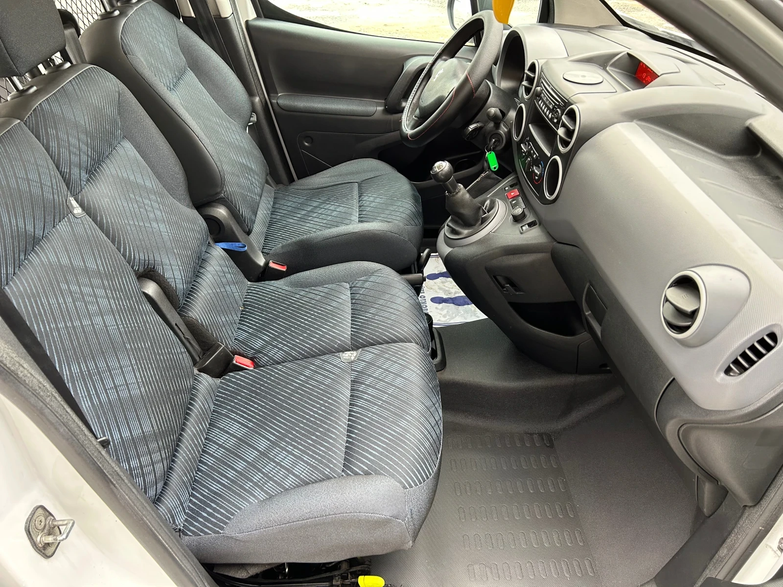 Peugeot Partner 1.6HDi/90 K.C./�������� / 3 ����� | Mobile.bg � ����������� 11