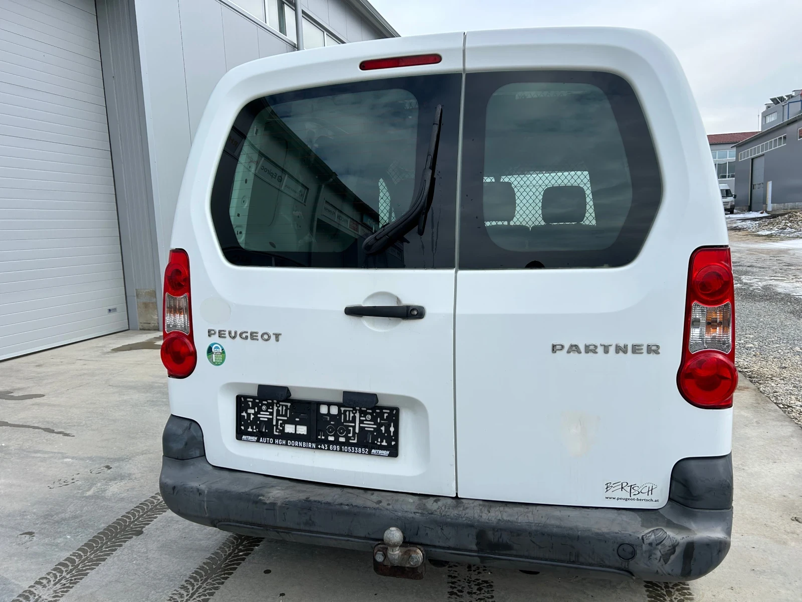 Peugeot Partner 1.6HDi/90 K.C./КЛИМАТИК / 3 МЕСТА - изображение 8