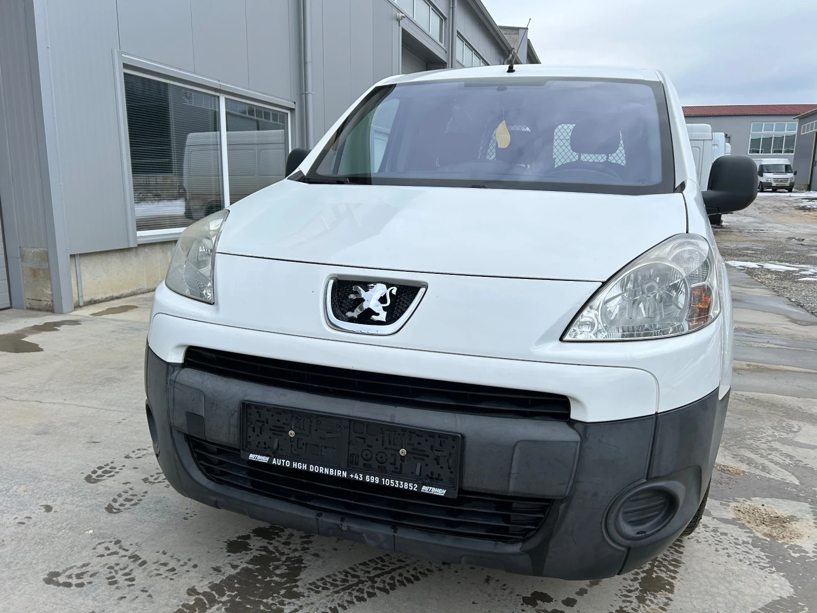 Peugeot Partner 1.6HDi/90 K.C./КЛИМАТИК / 3 МЕСТА - изображение 7