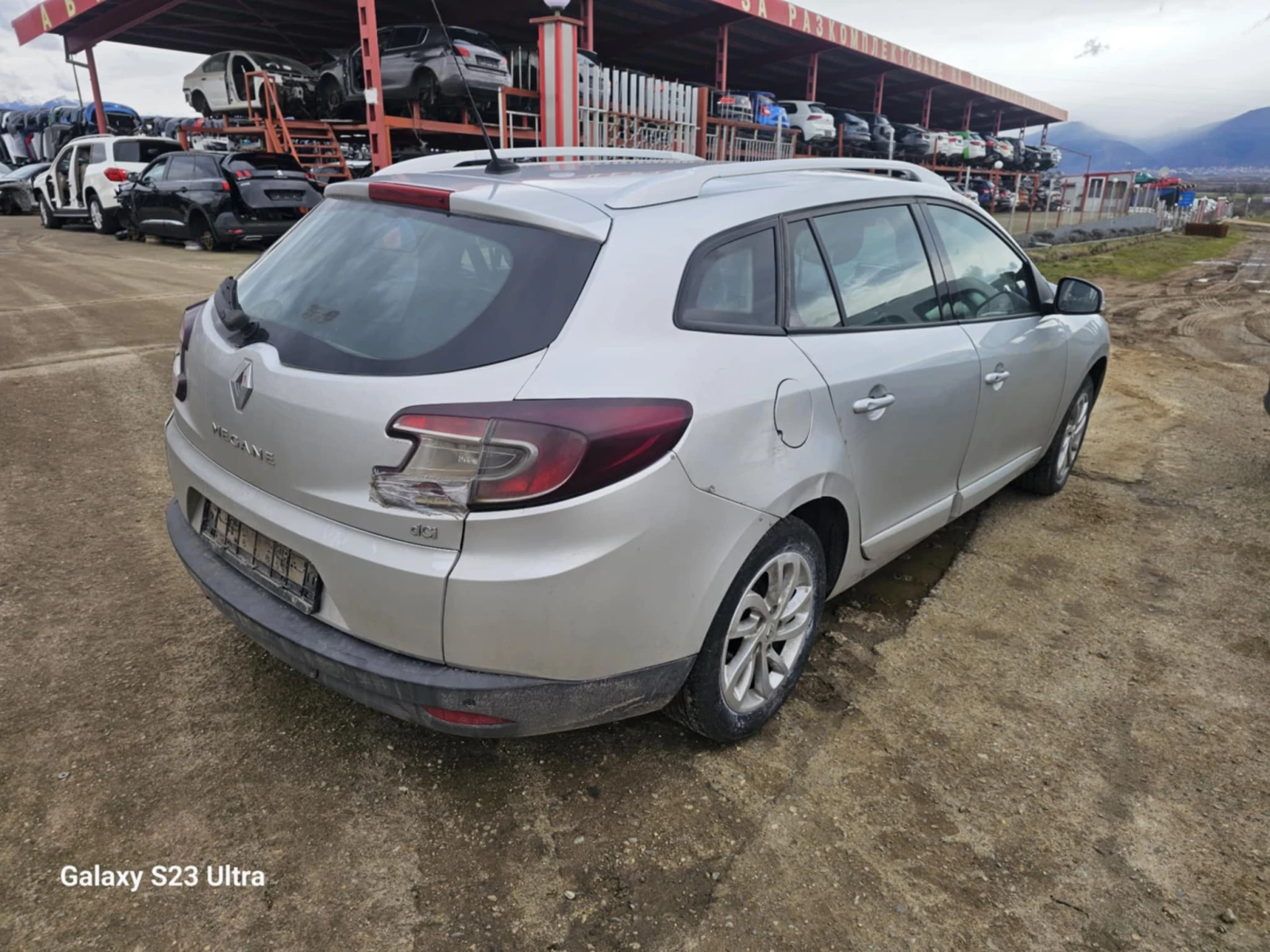 Renault Megane 1.5 dCi - изображение 4