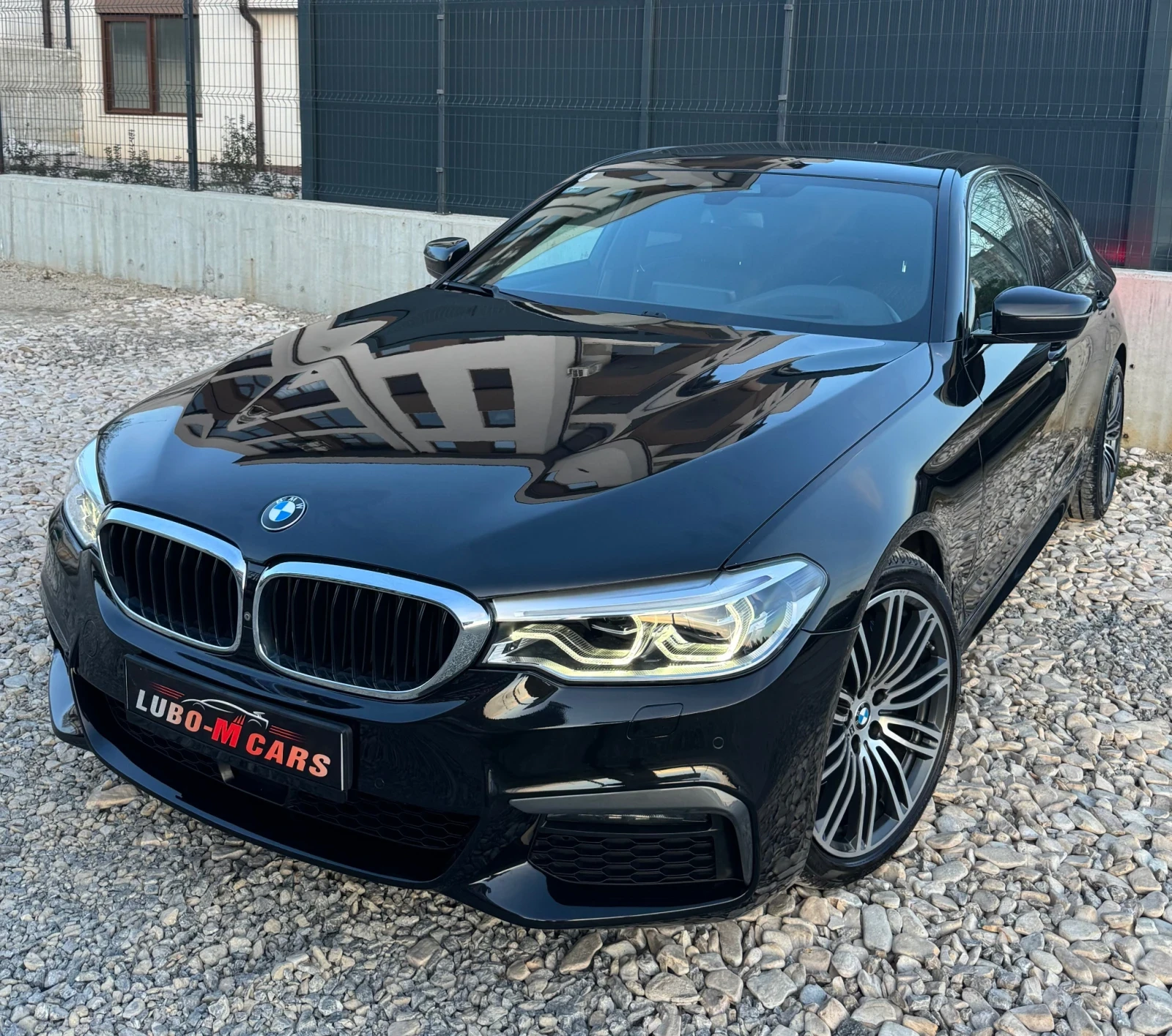 BMW 530 D/M-PACK/X-DRIVE/FULL/FULL/FULL/