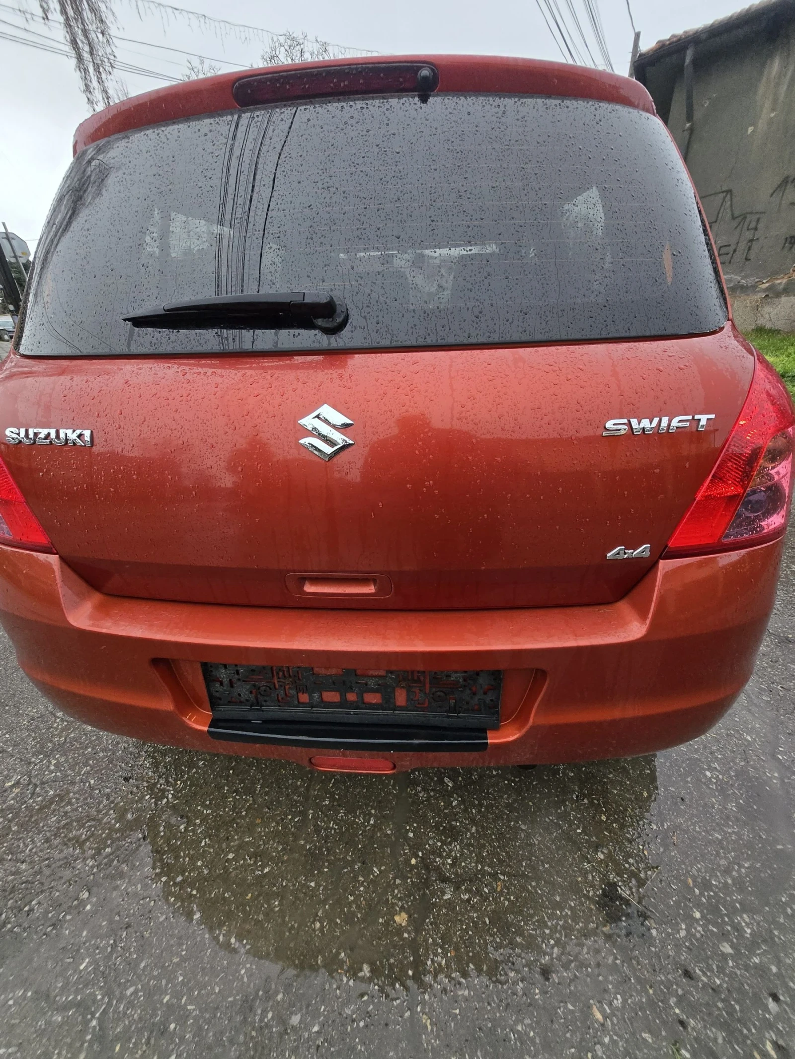 Suzuki Swift 1.3 бензин 90к.с  4Х4 2009г , снимка 4 - Автомобили и джипове - 54000182