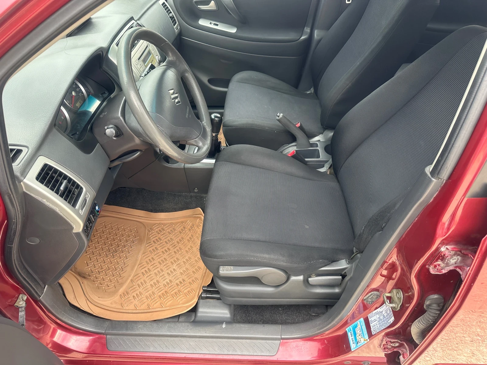 Suzuki Liana 1.6/����� ���/4�4/LIMITED | Mobile.bg � ����������� 9