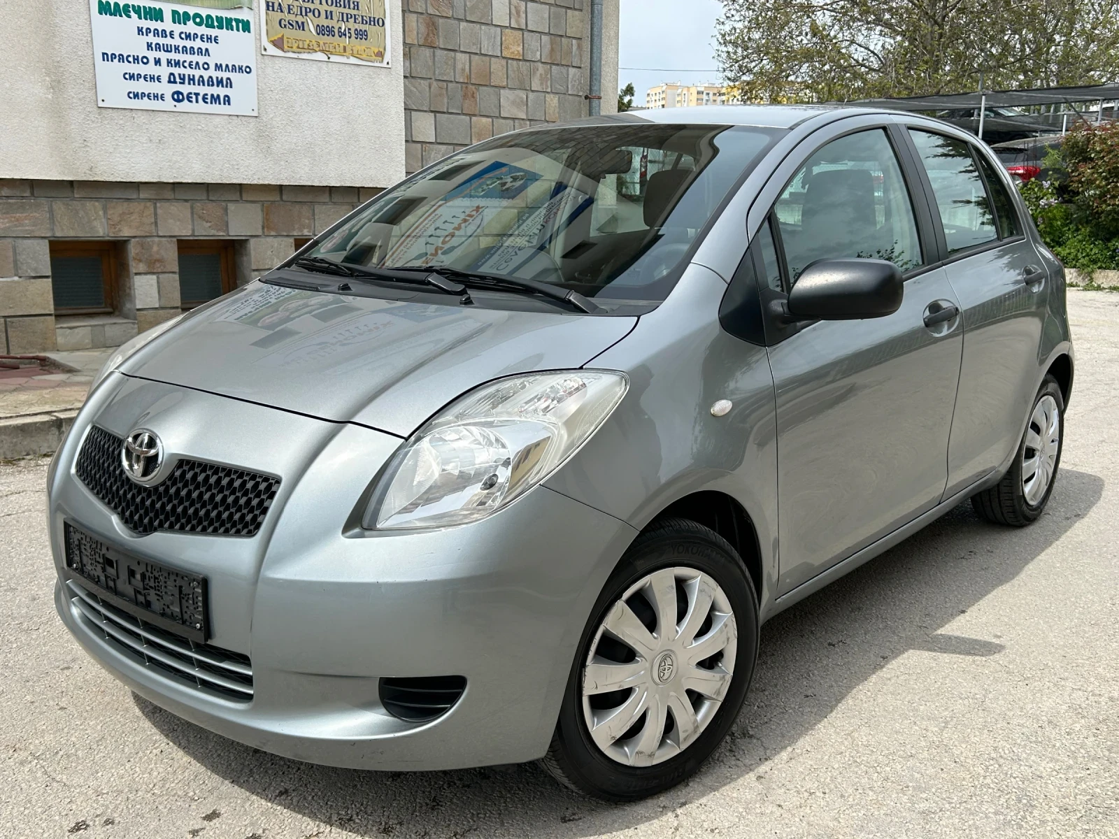 Toyota Yaris 1.3VVTi КЛИМАТИК