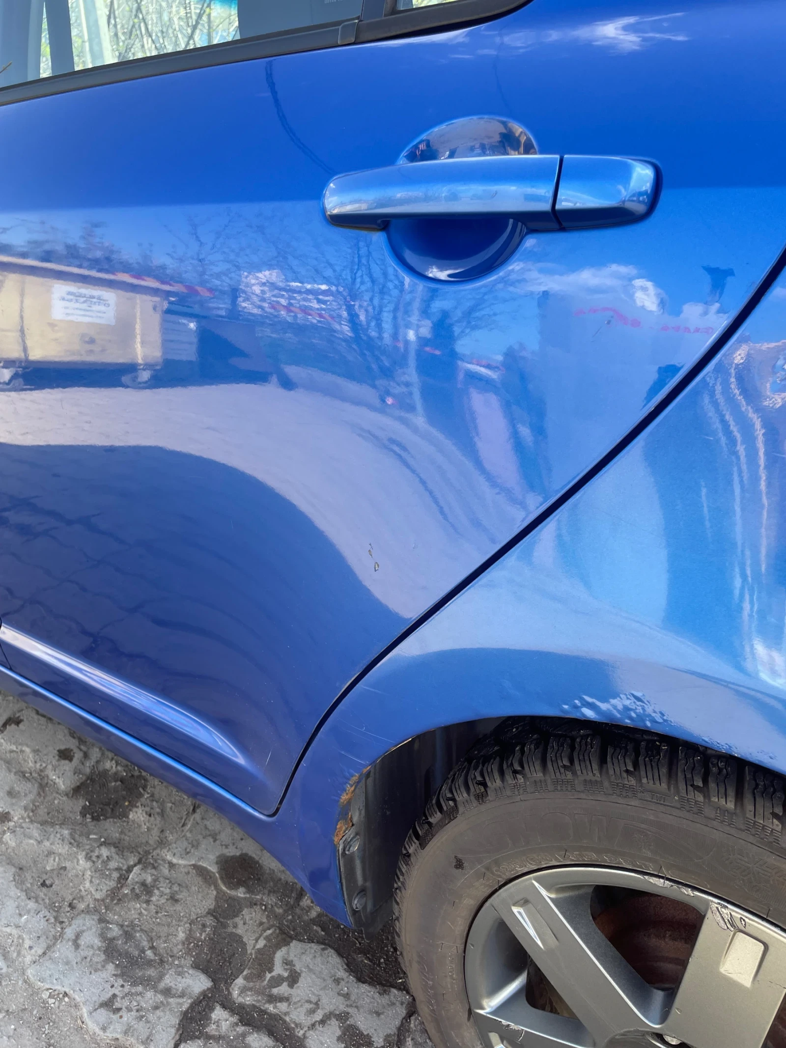 Suzuki Swift 1.3 4x4, снимка 11 - Автомобили и джипове - 54519721