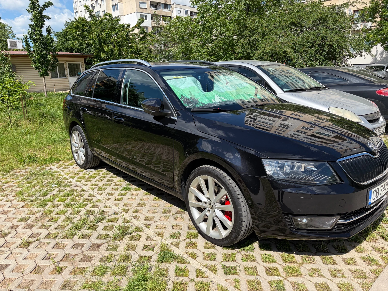 Skoda Octavia 1.6 TDI, снимка 9 - Автомобили и джипове - 54800965