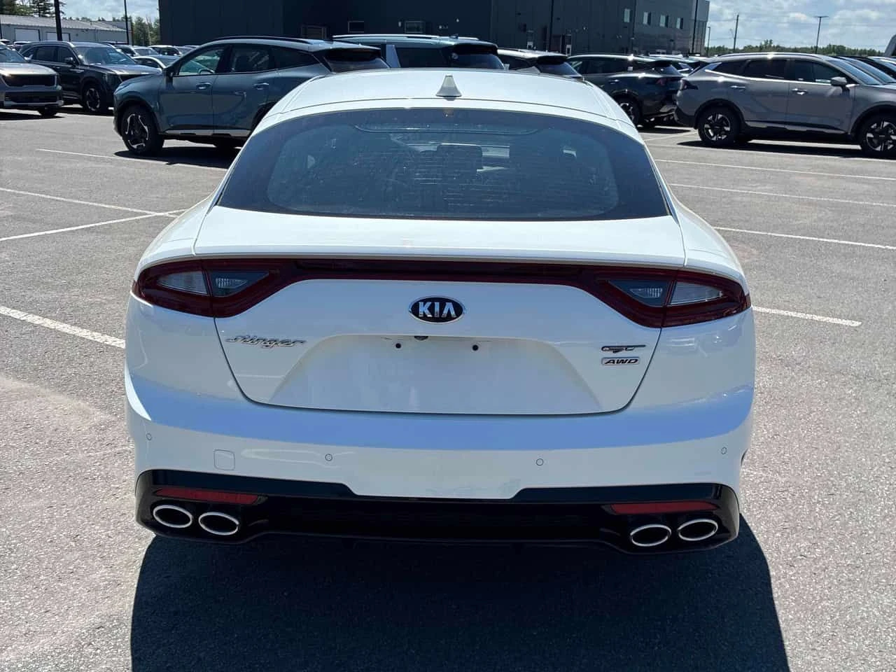 Kia Stinger GT AWD/CARFAX/ОТ ПРЕДСТАВИТЕЛСТВО , снимка 3 - Автомобили и джипове - 54853598