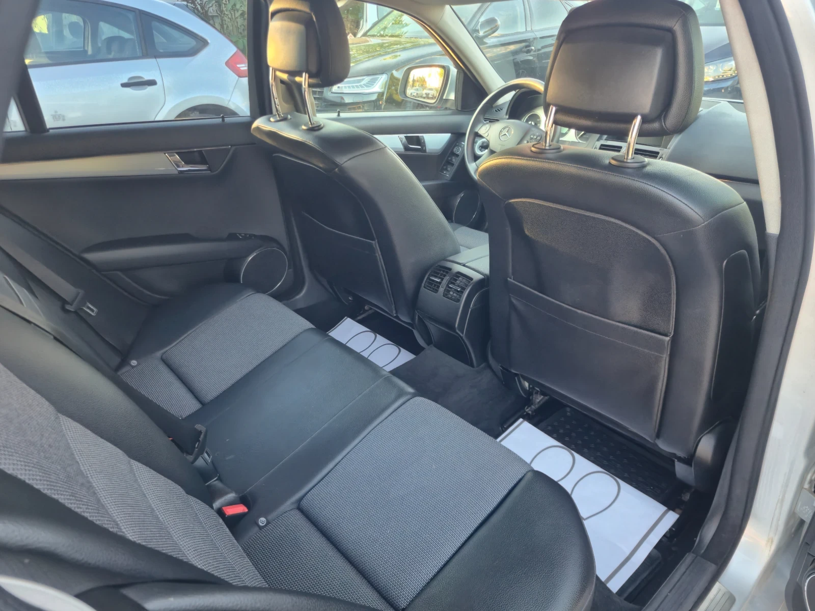 Mercedes-Benz C 220 D* НАВИ* ПОДГРЕВ, снимка 13 - Автомобили и джипове - 54904916