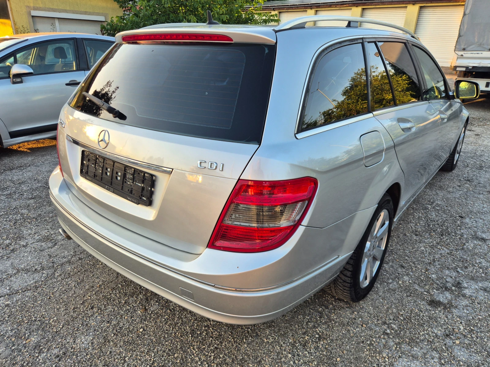 Mercedes-Benz C 220 D* НАВИ* ПОДГРЕВ, снимка 4 - Автомобили и джипове - 54904916